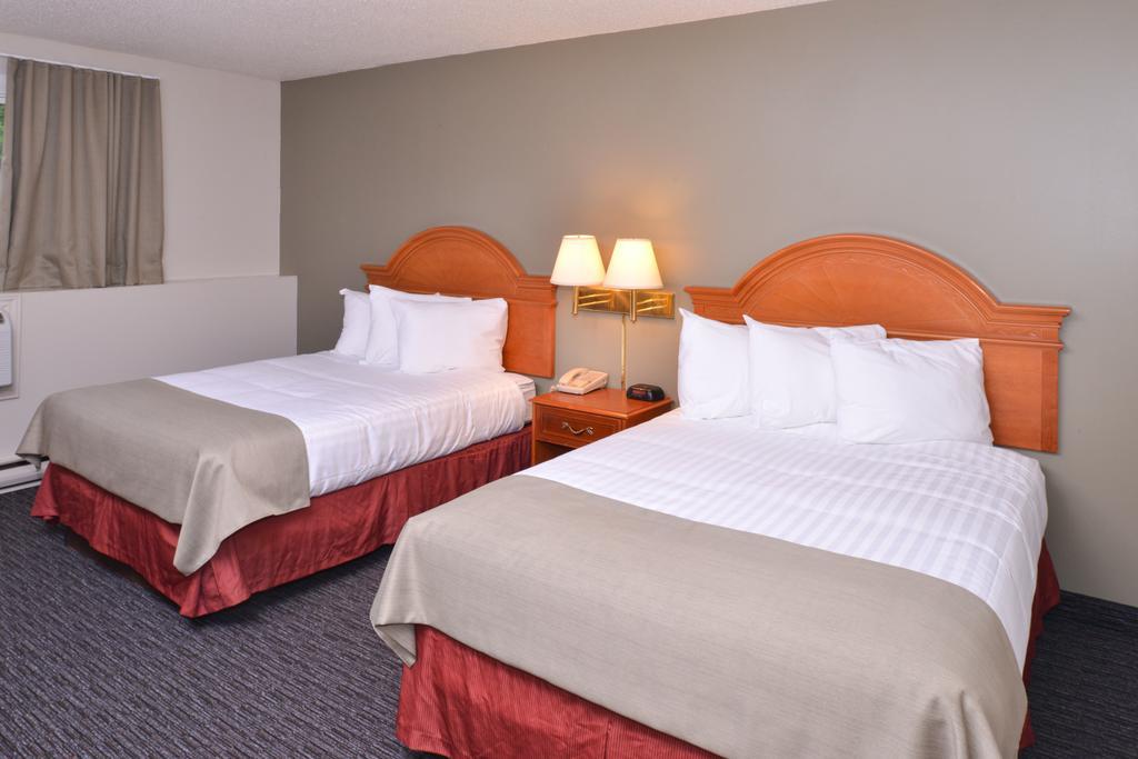 Rodeway Inn サドバリー エクステリア 写真