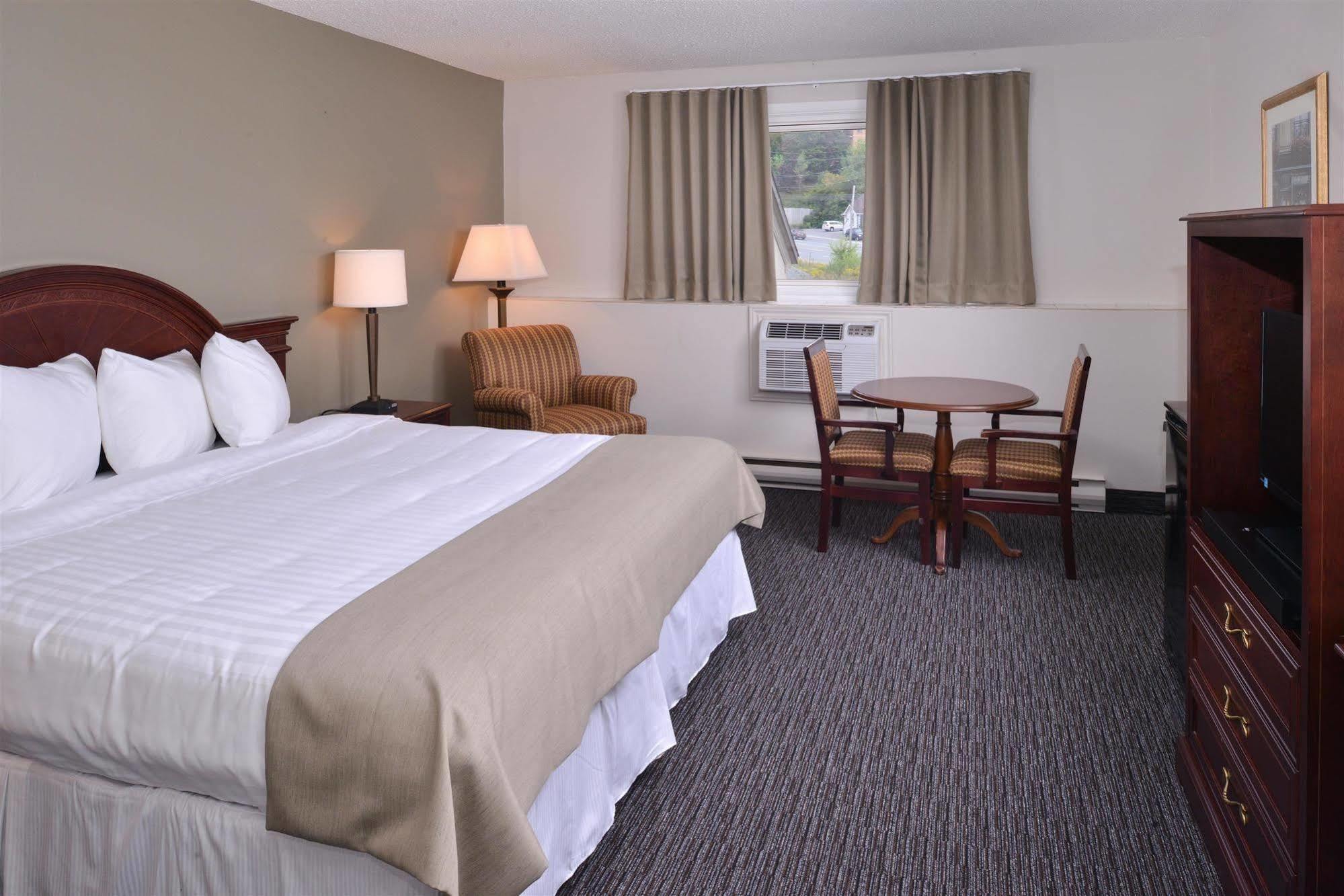 Rodeway Inn サドバリー エクステリア 写真