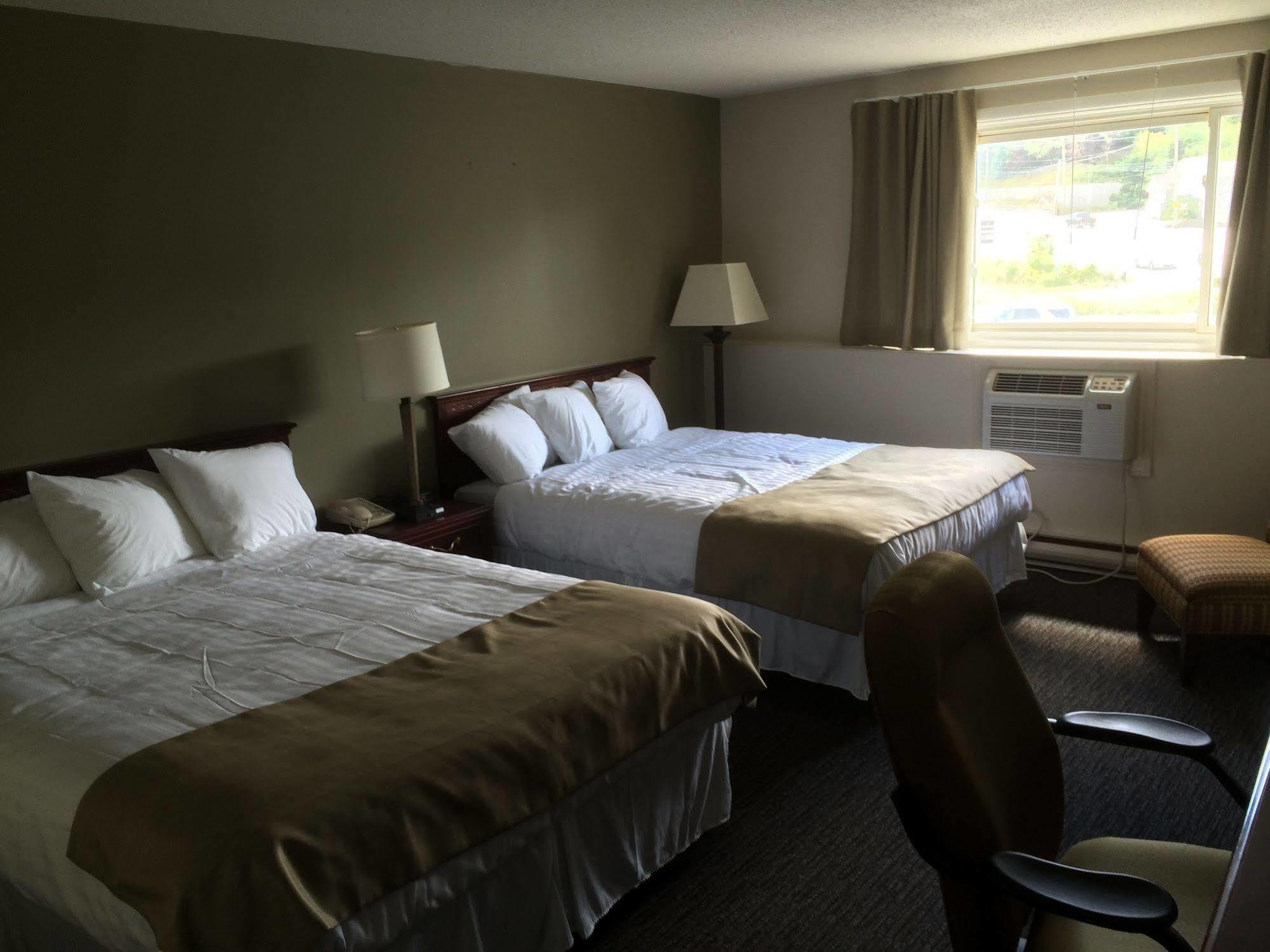 Rodeway Inn サドバリー エクステリア 写真